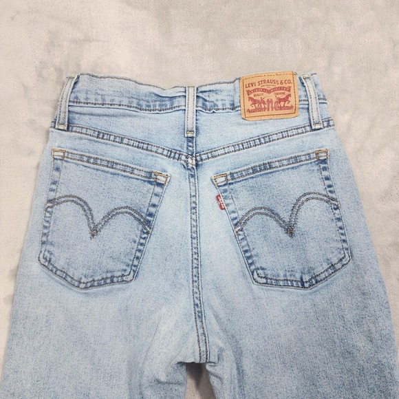 Levi's Wedgie Straight Jeans Womens 26 Blue High Rise Slim Distressed Light Wash - Picture 3 of 15